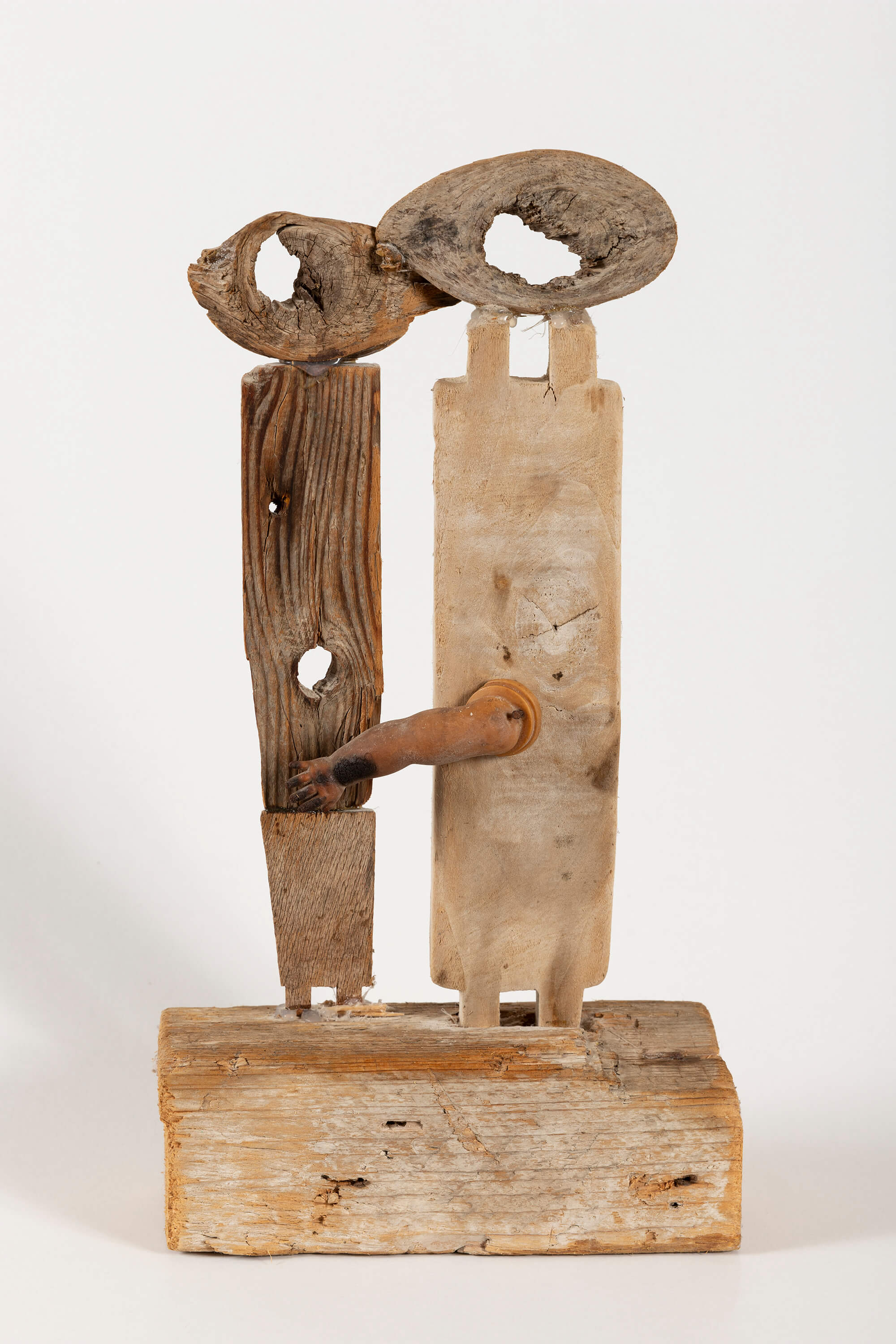 Tsekoura Emilia Found Objects Couple 1989 22cm X 42cm X 8cm (col. Dimitriadi Komi)